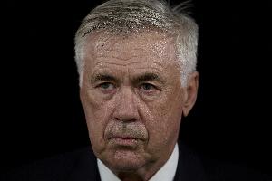 TA:皇马主场1-2遭瓦伦西亚绝杀,安切洛蒂赛后在更衣室很生气