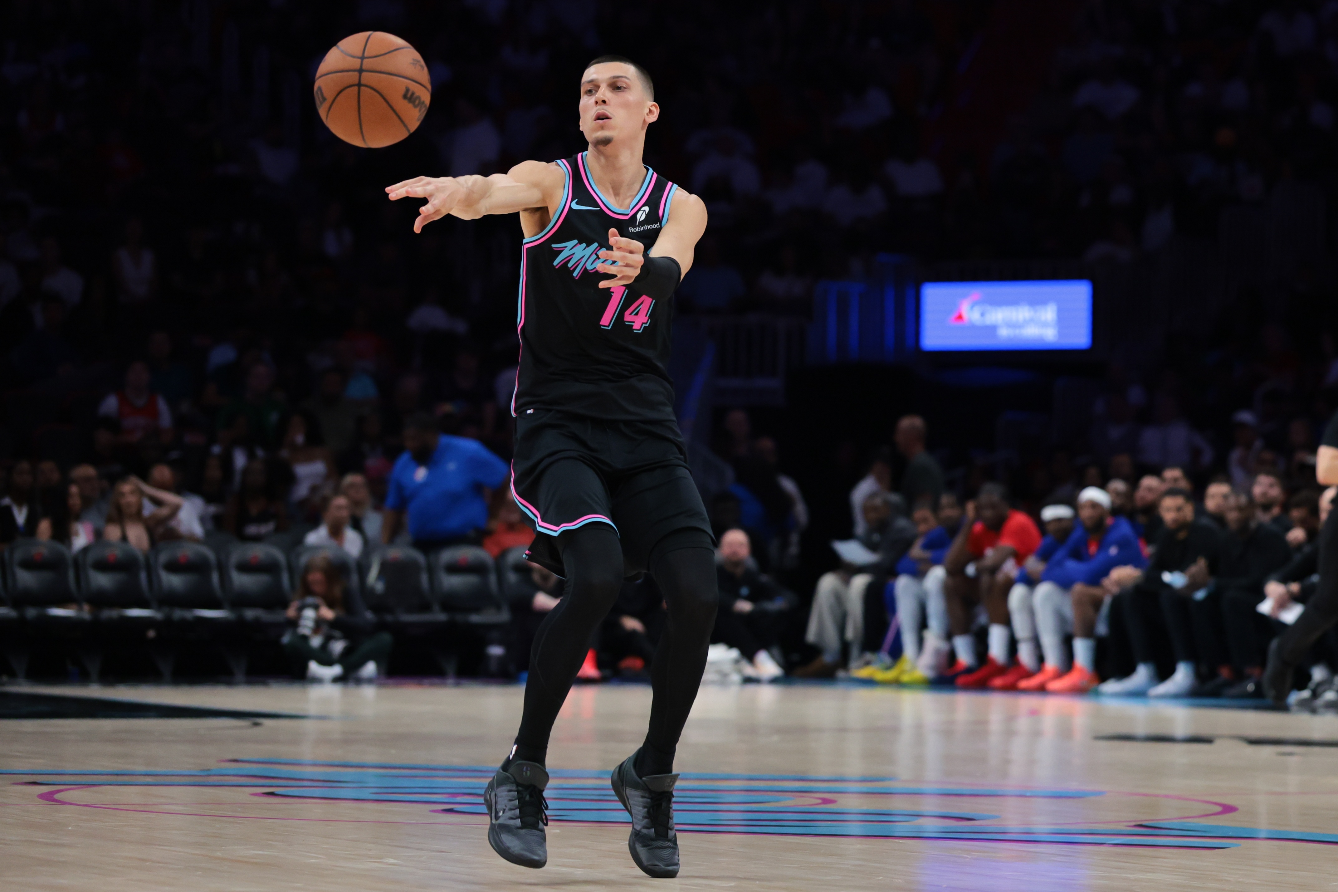 乐鱼网站-热火迎战奇才 希罗&amp;韦尔&amp;维金斯&amp;鲍威尔缺席比赛